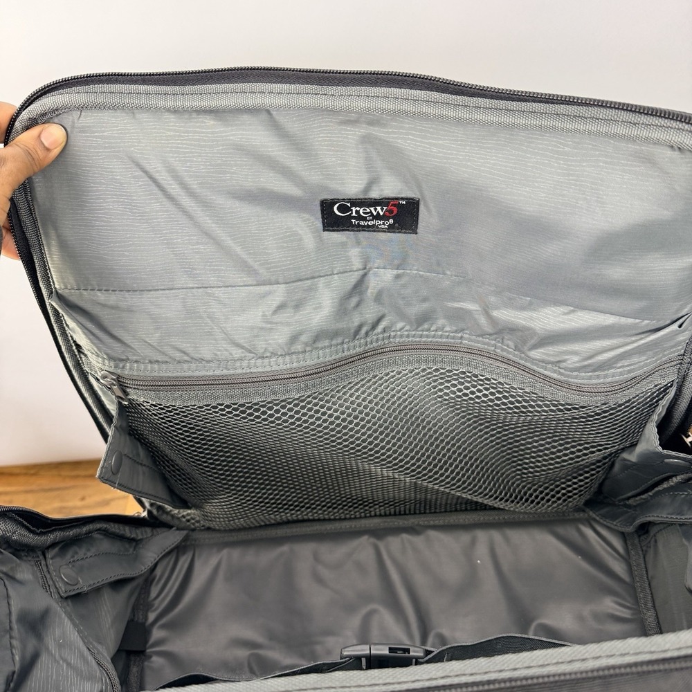 Travelpro Crew 5 Rolling Pilot Flight Bag Underseat Carry On Luggage Organizer - Picture 6 of 11
